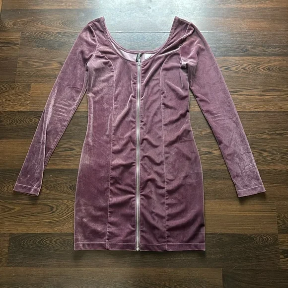 purple velvet dress h&m H&M | Dresses | Hm Crushed Purple Velvet Dress